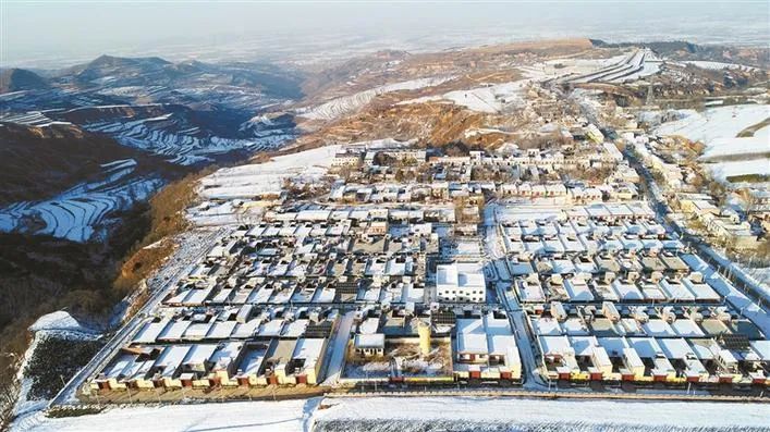 临潼小金移民搬迁安置点为确保精准扶贫,西安市派出驻村工作队380个