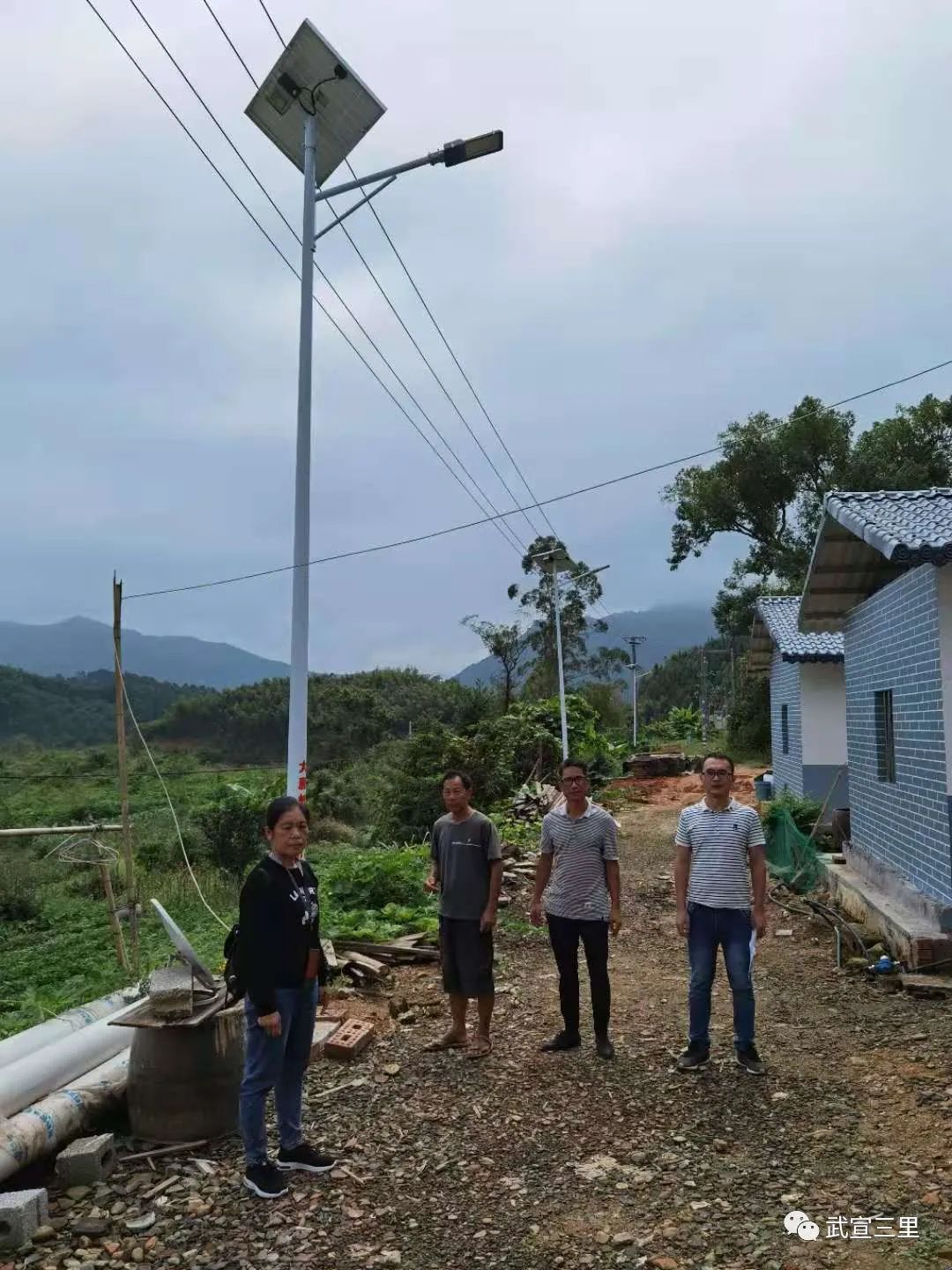 撸起袖子加油干真情真意为脱贫记武宣县三里镇下江村党组织第一书记