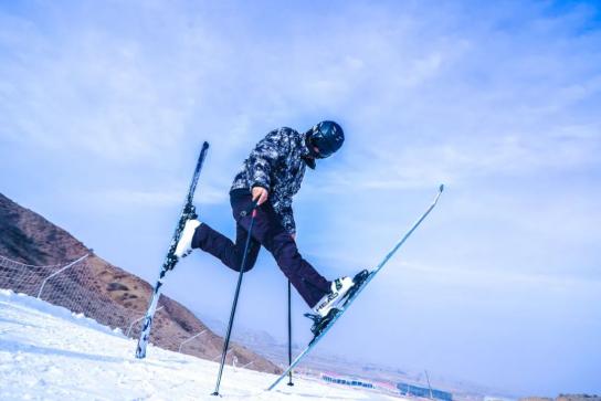 黃河石林露營地滑雪場11月29日開板滑雪啦!