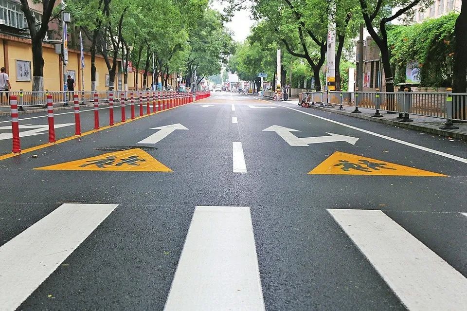 打造以人为本的社区微循环交通体系