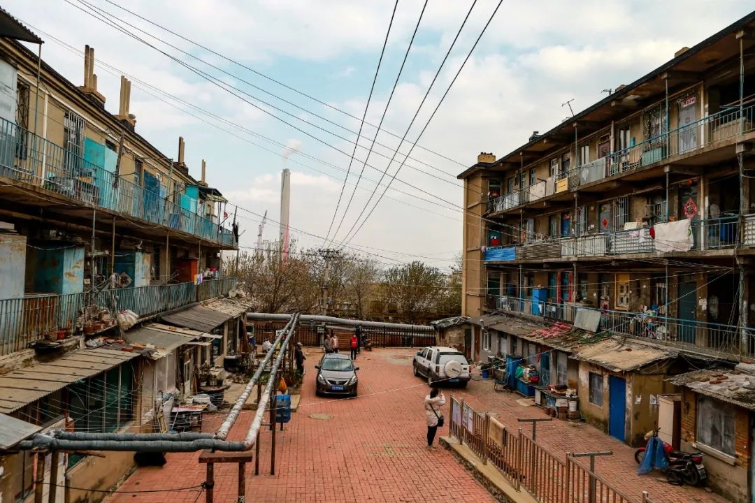 在這條街穿越大連時光隧道