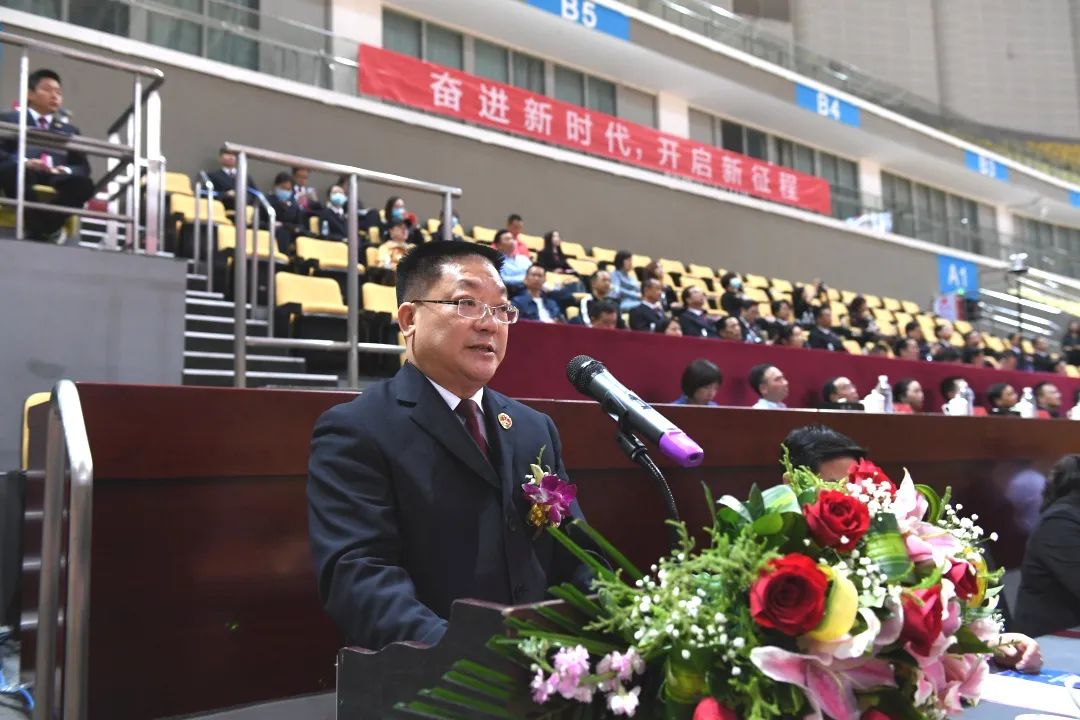 福州市检察院党组书记,检察长张时贵致开幕词