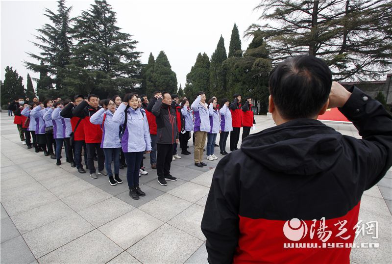 陕西人民出版社百余名党员赴渭华起义纪念馆开展红色教育活动