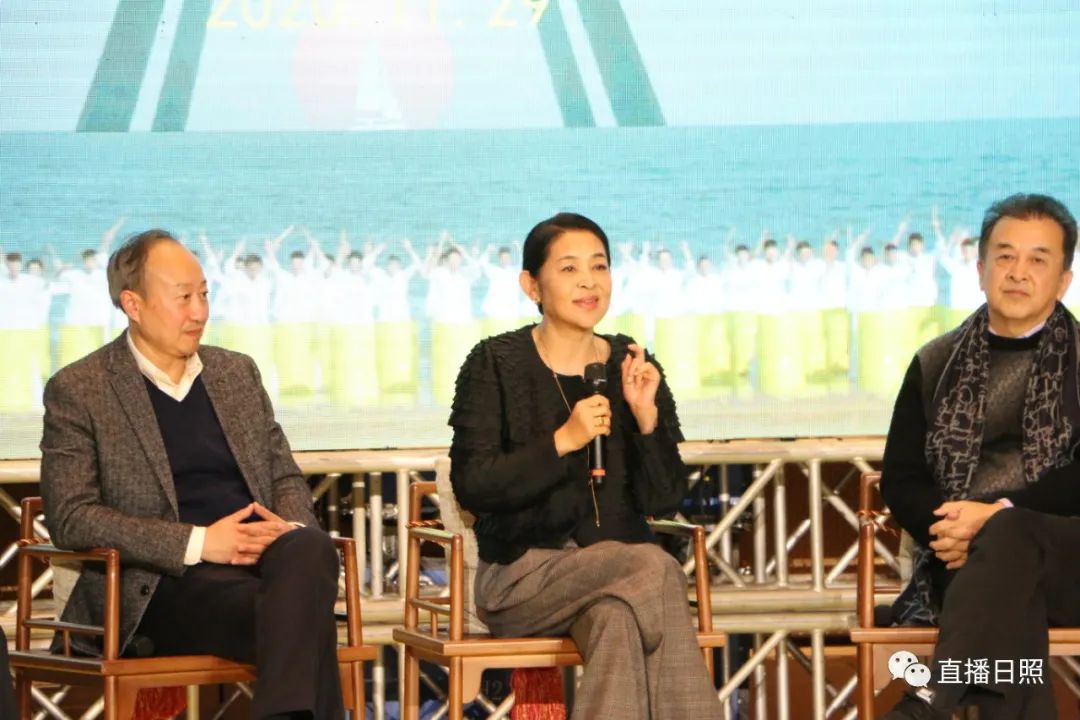 刚刚日照之恋首映黄宏倪萍现场分享观影感言