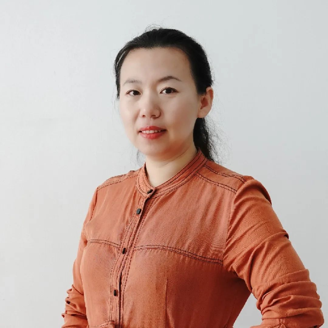 上海市青浦区实验中学 姜南情系学生,乐于耕耘尊重学生,因材施教,用