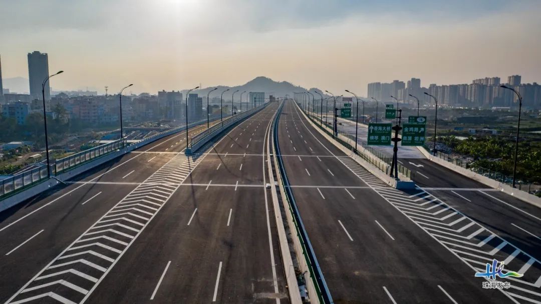 香海大桥首段完工通车在望
