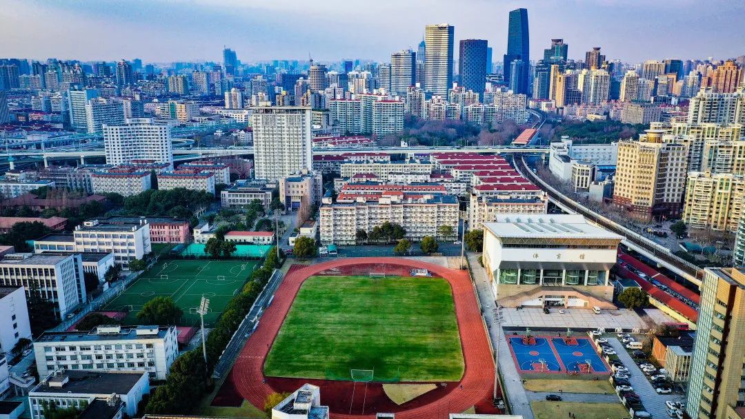 重磅东华大学与上海市长宁区政府签署区校共建战略合作协议