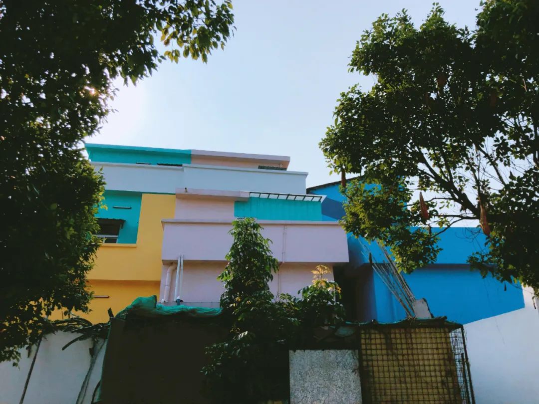 随手拍出大片东莞居然藏了一条彩虹村