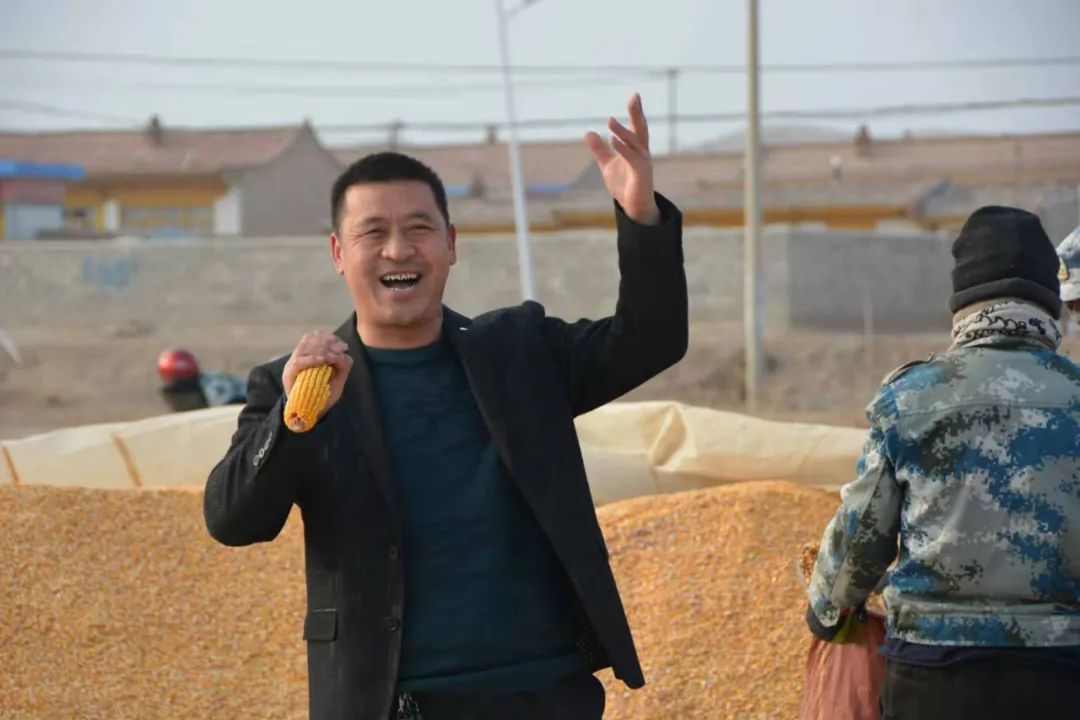 新时代文明实践活动农民歌手颂党情