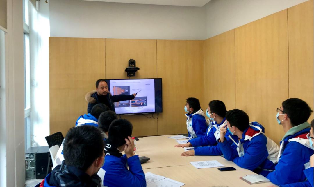 成都七中学子湖南人文学院参观学习活动