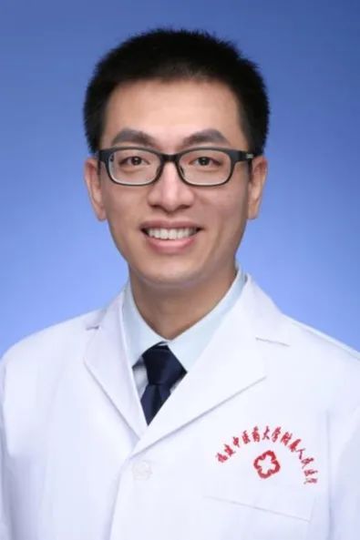 王菁福建医科大学附属第一医院眼科副主任医师,擅长白内障,玻璃体