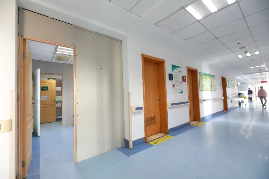 离开集中隔离点直接回病区浦东医院的这些密接天使回来上岗了