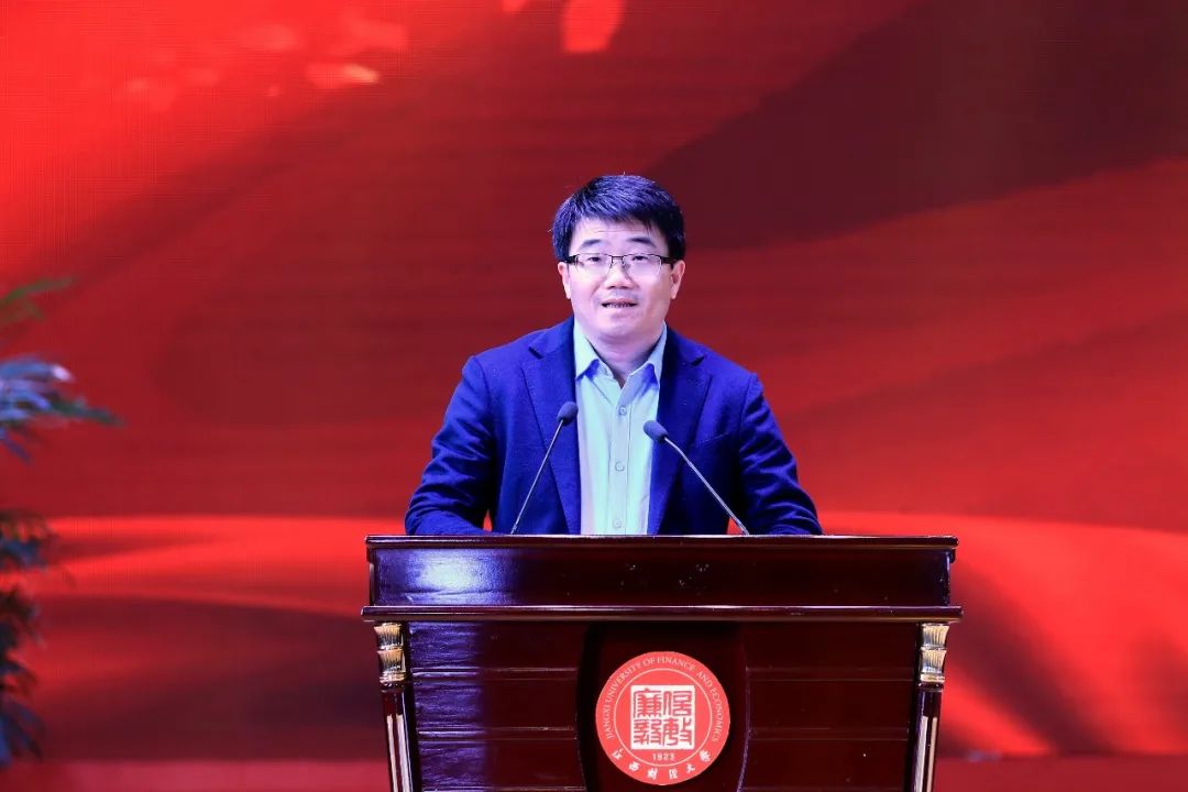 我校20192020学年学生先进颁奖典礼举行