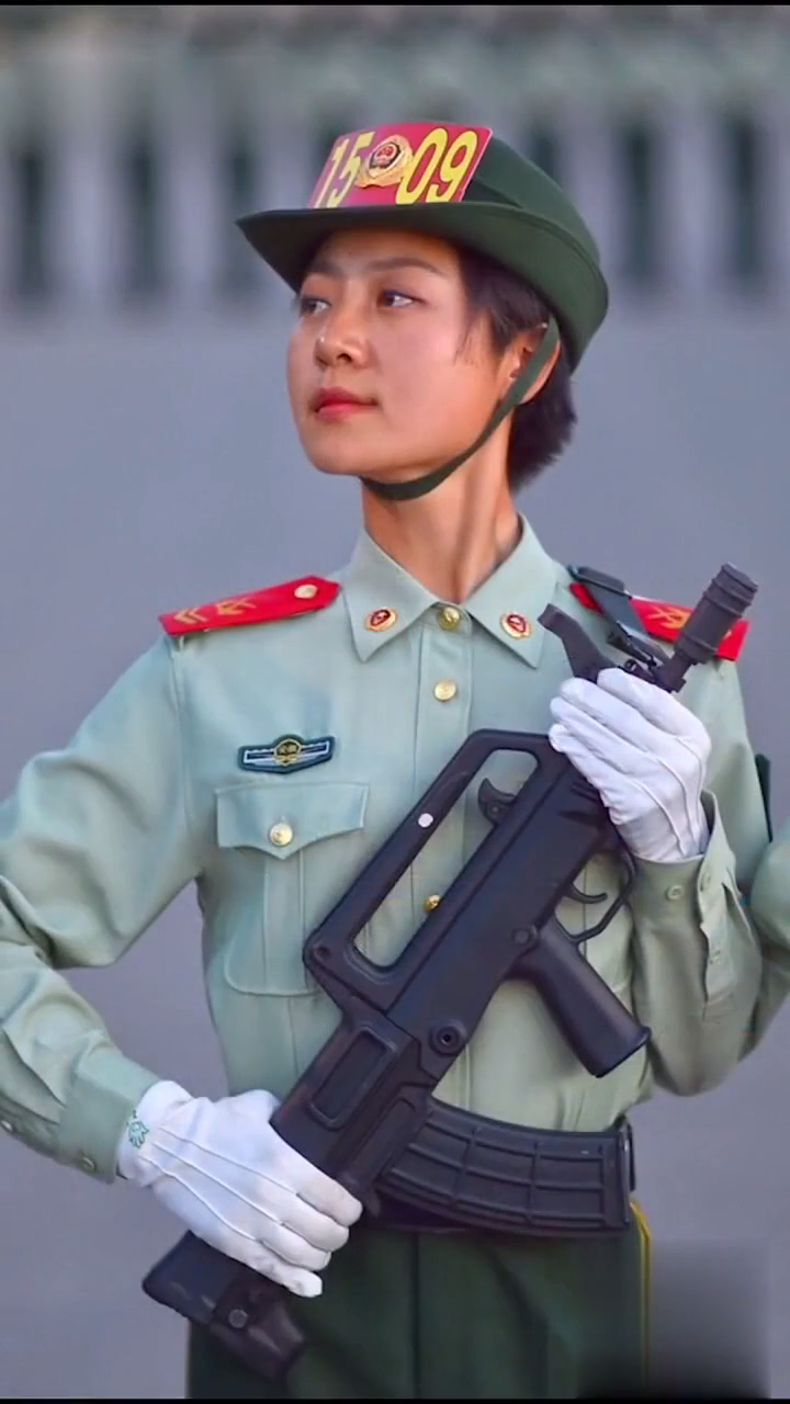 (武警共60名女兵)成为国庆阅兵女兵方阵一员2019年经过层层选拔武警