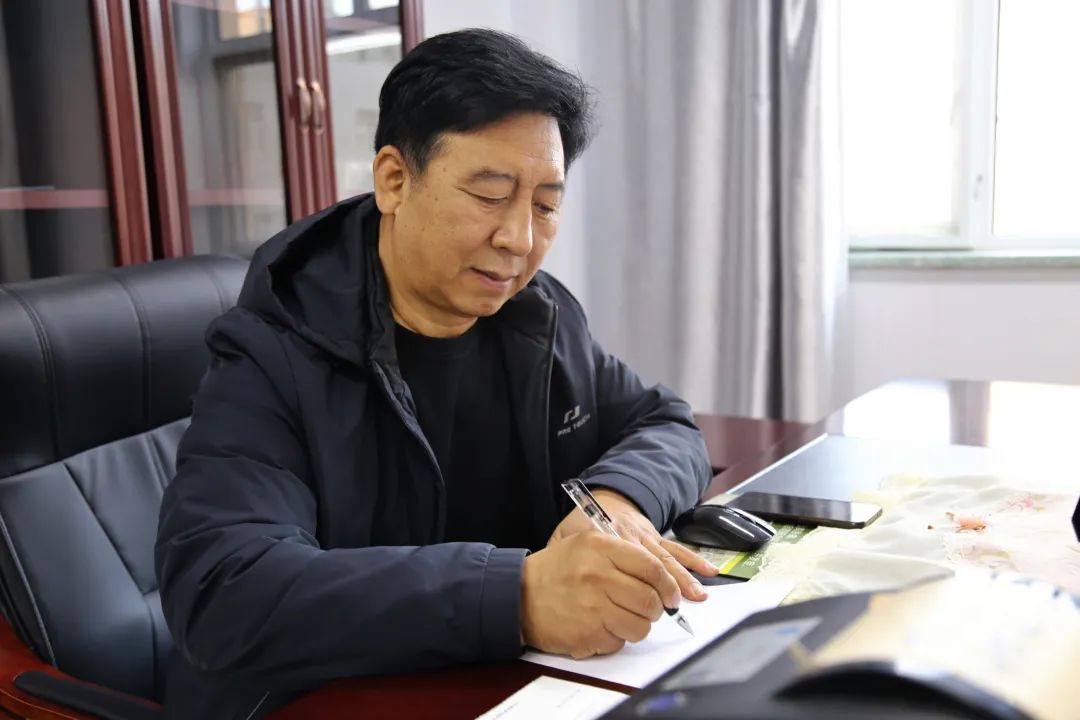 大山里的收货郎经开区的他再创业让老乡的农产品走向全国