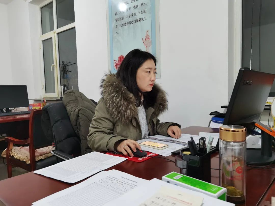 我是党员在平凡岗位默默奉献的普查达人