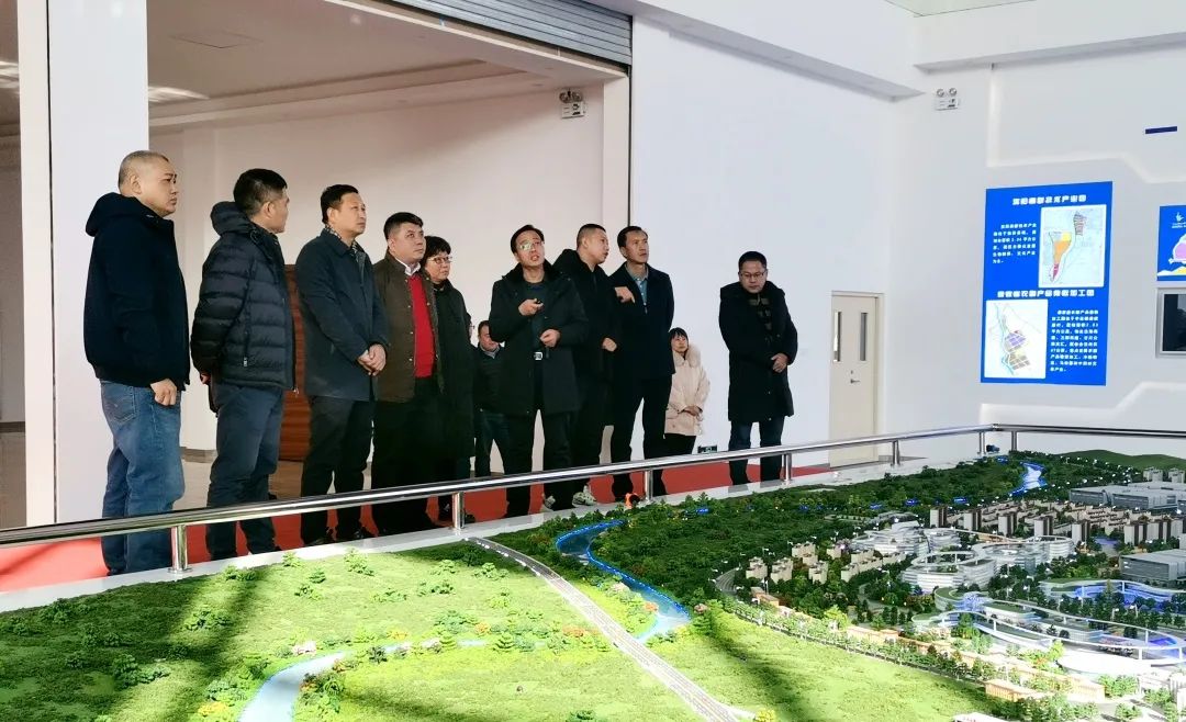 福州市仓山区委副书记区直机关工委书记陈登峰来我县调研考察东西部