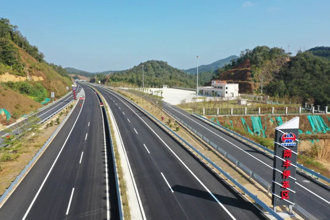 肇庆这条高速,月底通车!