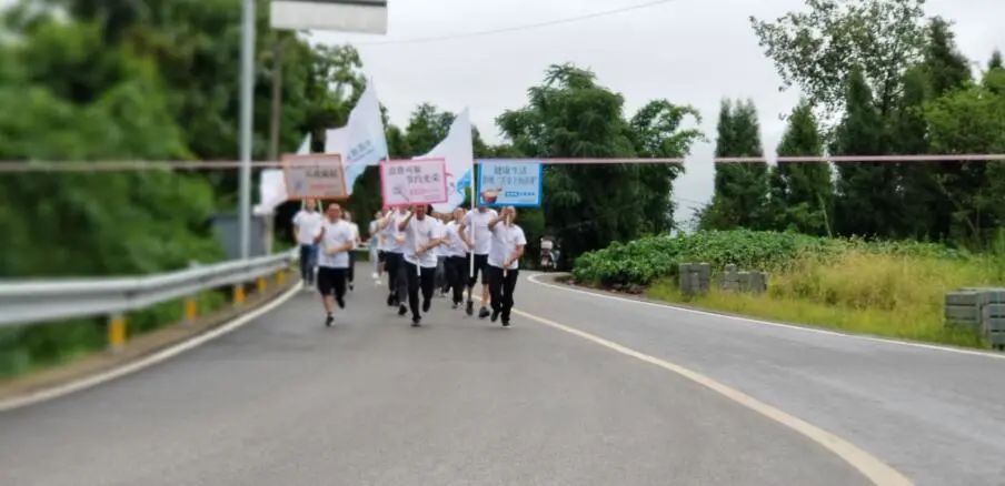 李县多少人口_博社村人口多少(2)