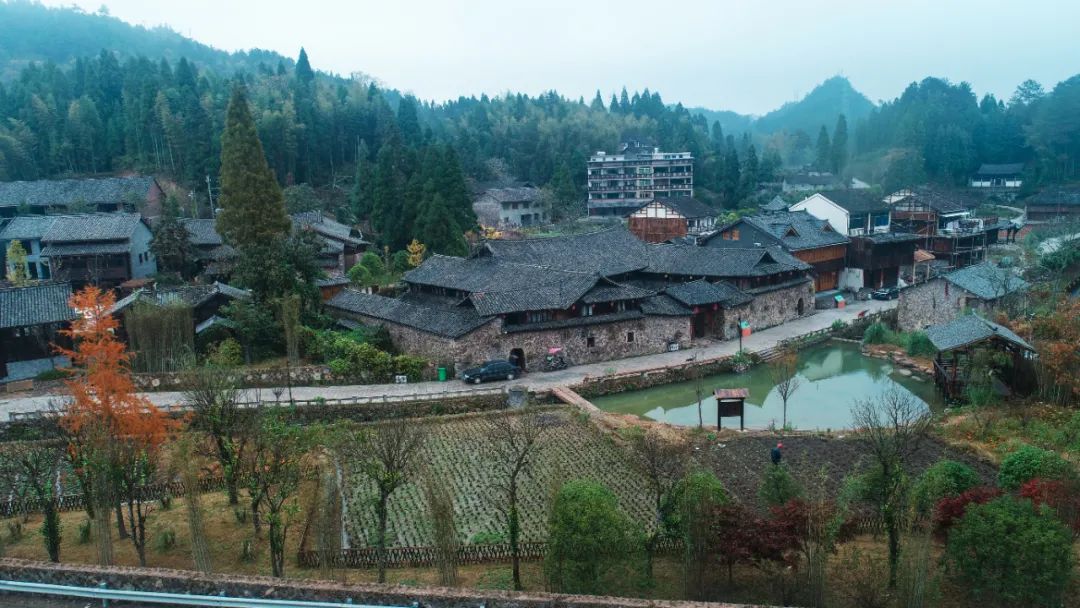 文成石庄村从空壳村一跃成为网红村