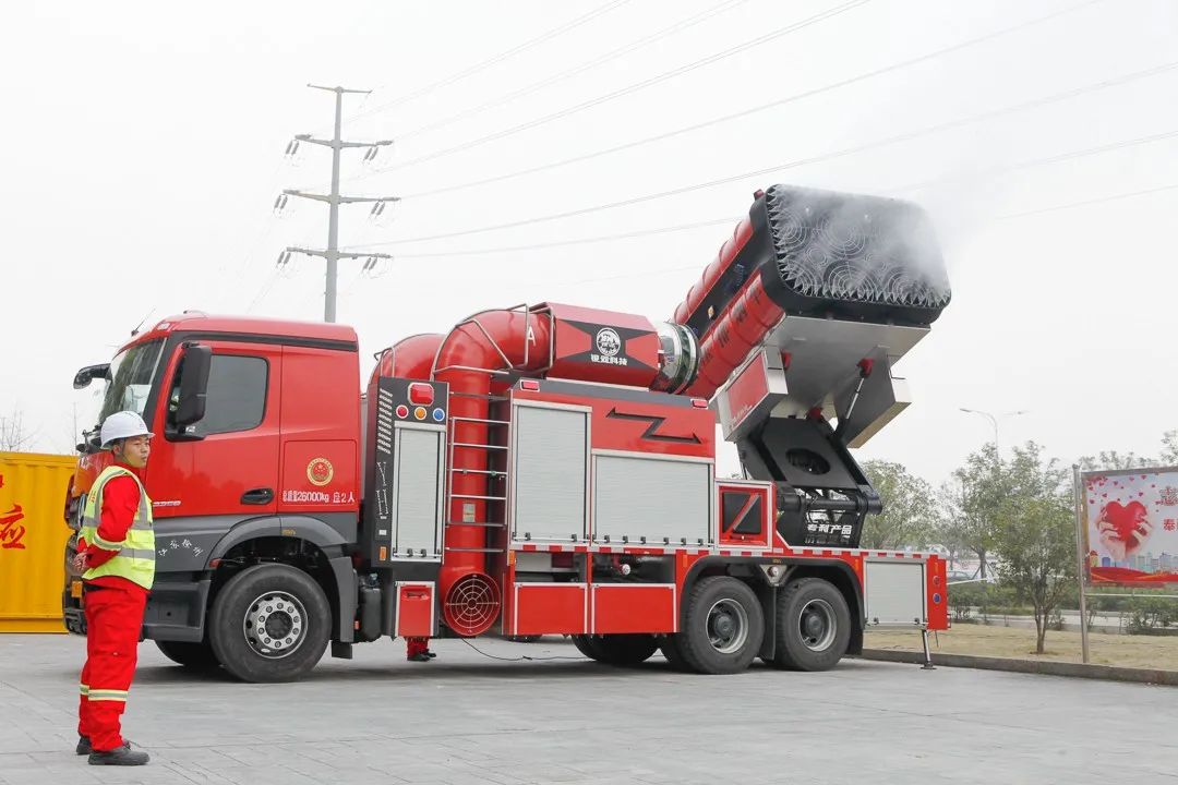 通讯,排水,堵漏,侦监,破拆,后勤保障等60余台套先进装备参演无人机