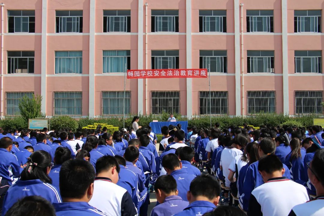 七五普法成果展示乳山市人民法院营造学法新生态丰富普法新方式