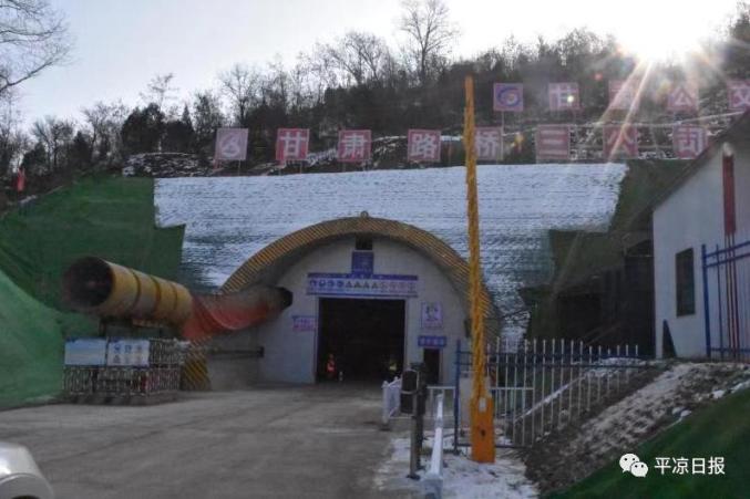 S28灵华高速公路梁原隧道贯通_澎湃号·政务_澎湃新闻The Paper