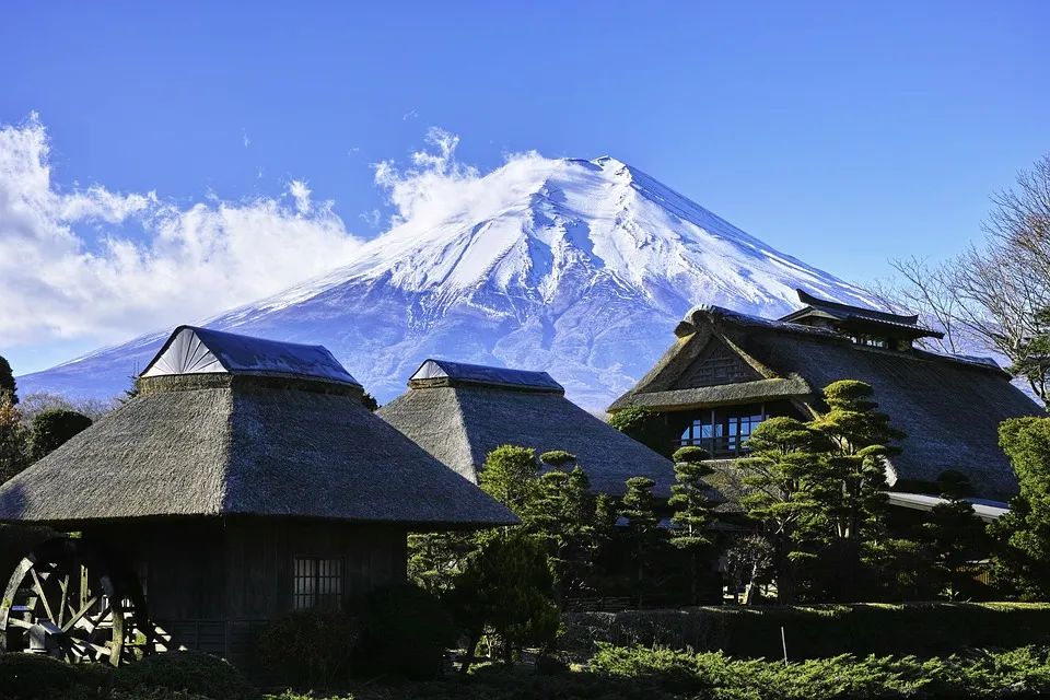 太宰治 从十国垭所见的富士山 高且景色好