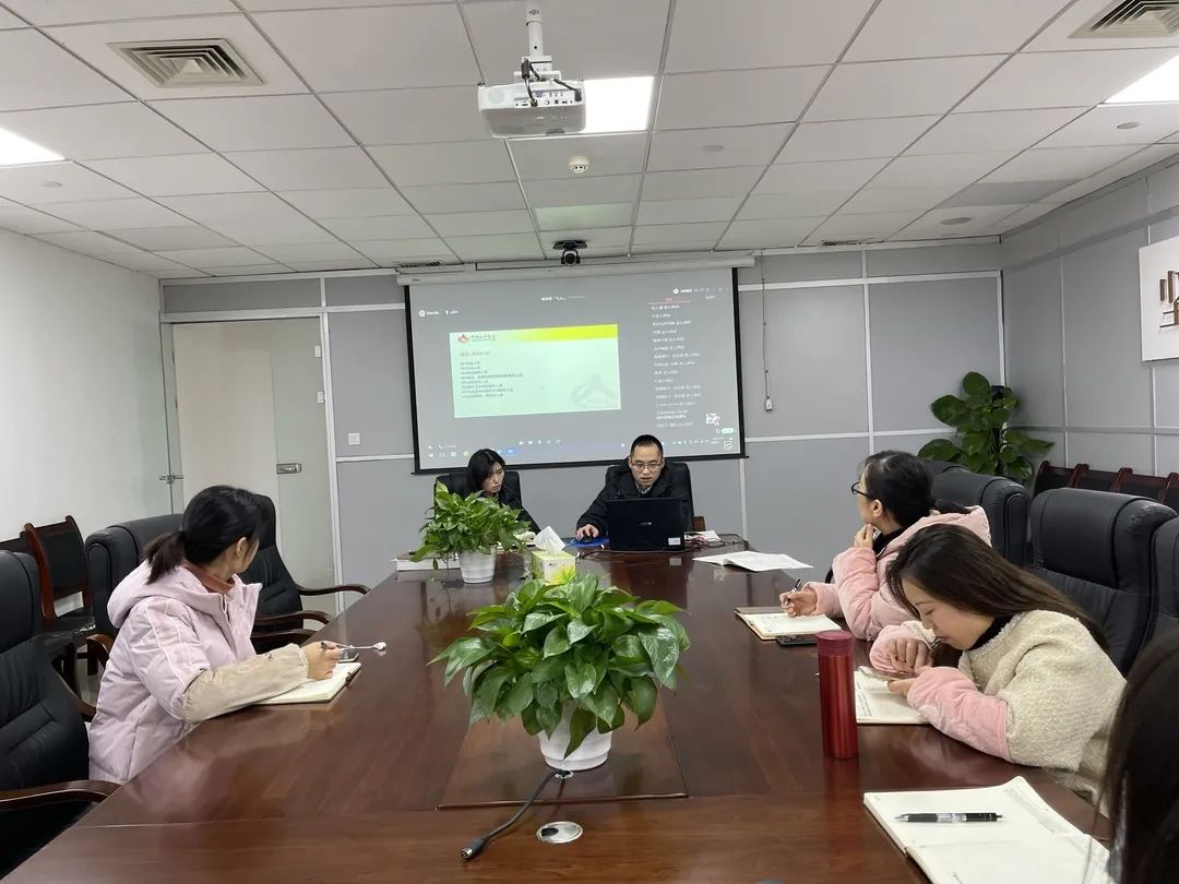 日下午,成华区第七次全国人口普查领导小组办公室采取腾讯会议线上培