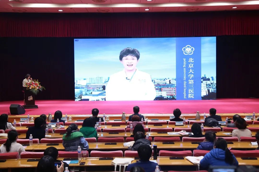 中国科学院院士陈子江授课.