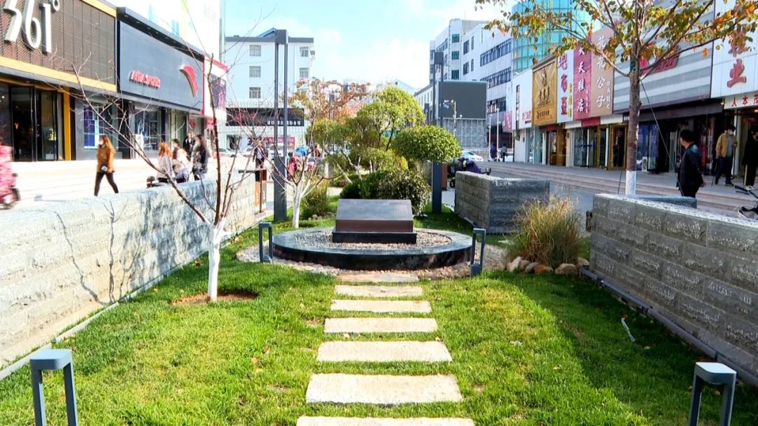 焕然一新文登步行街提升改造换新颜