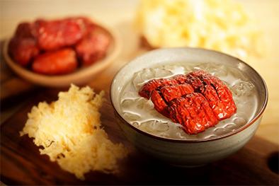 药膳调理糖尿病古代有"药食同源"的说法,药膳,是药物与食物完美的结合