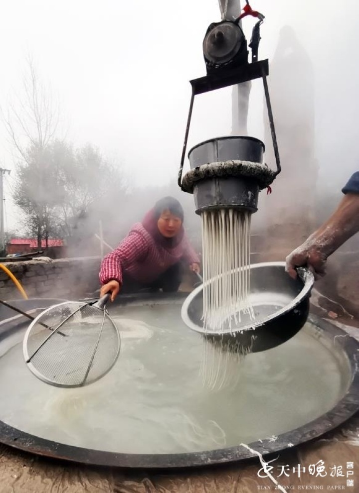 纯手工制作粉条,见过吗?