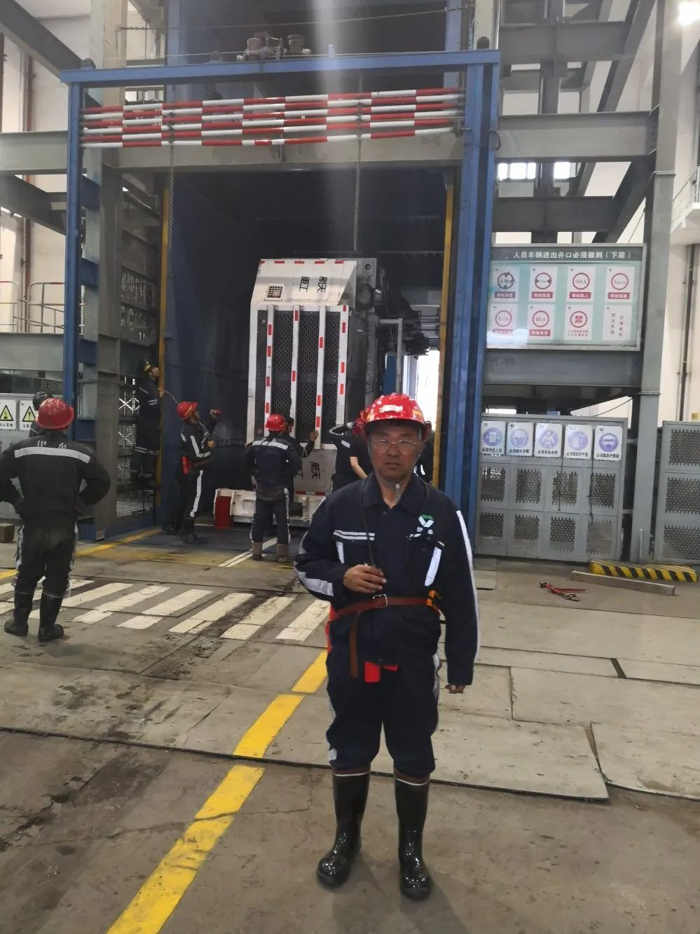 最美风采录唐先兵攻坚克难求实创新