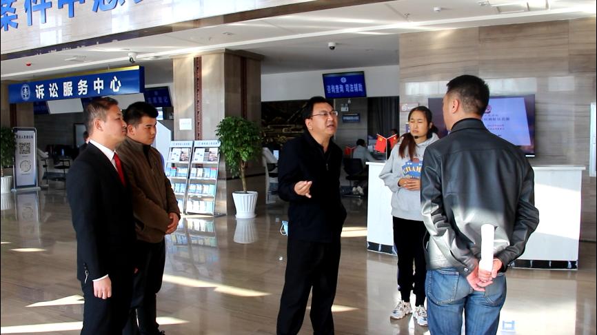 李文广对法院勇于担当,牵头建设施甸县社会矛盾多元预防联调中心,并