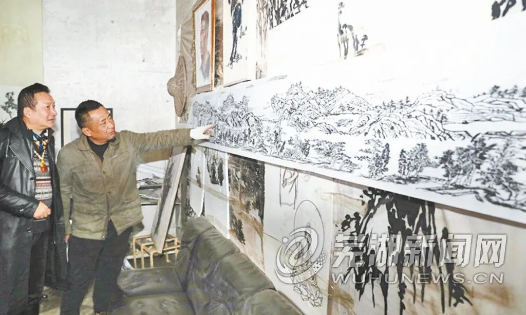 由芜湖画家张月东焦墨画原创,铁画大师杨开勇团队精心锻打的巨幅铁画"