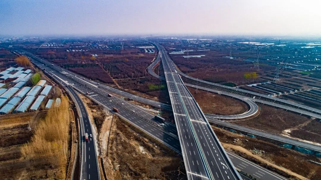少拥堵大东环作为京沪高速济南段的并行线,可分流现绕城高速东线车辆