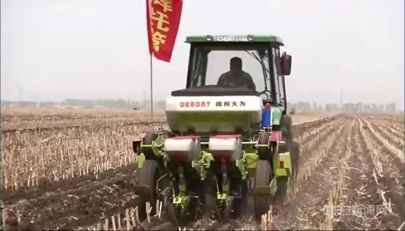 黑土地有了“田保姆” ，助农新模式让乡亲省心更增收澎湃号·政务澎湃新闻 The Paper 0050