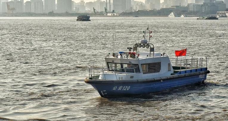 水上救护艇了解一下