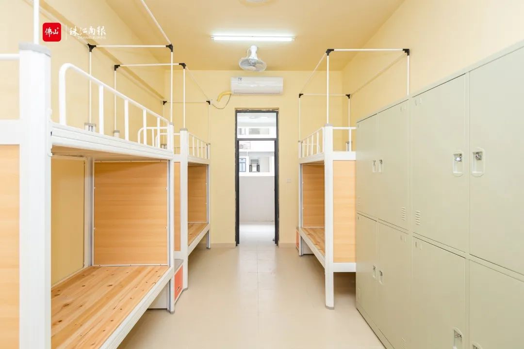 顺德龙江中学高中宿舍图片