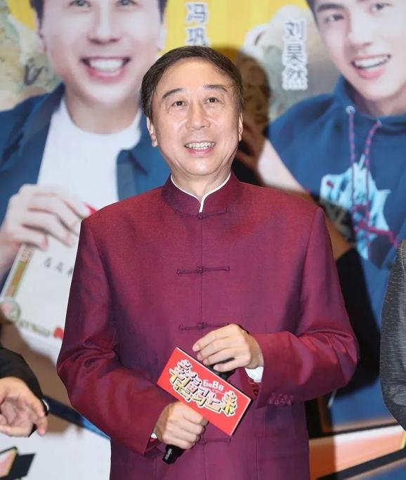 演员《五官争功》《点子公司》《生日祝辞》……每年春晚都有一个人的