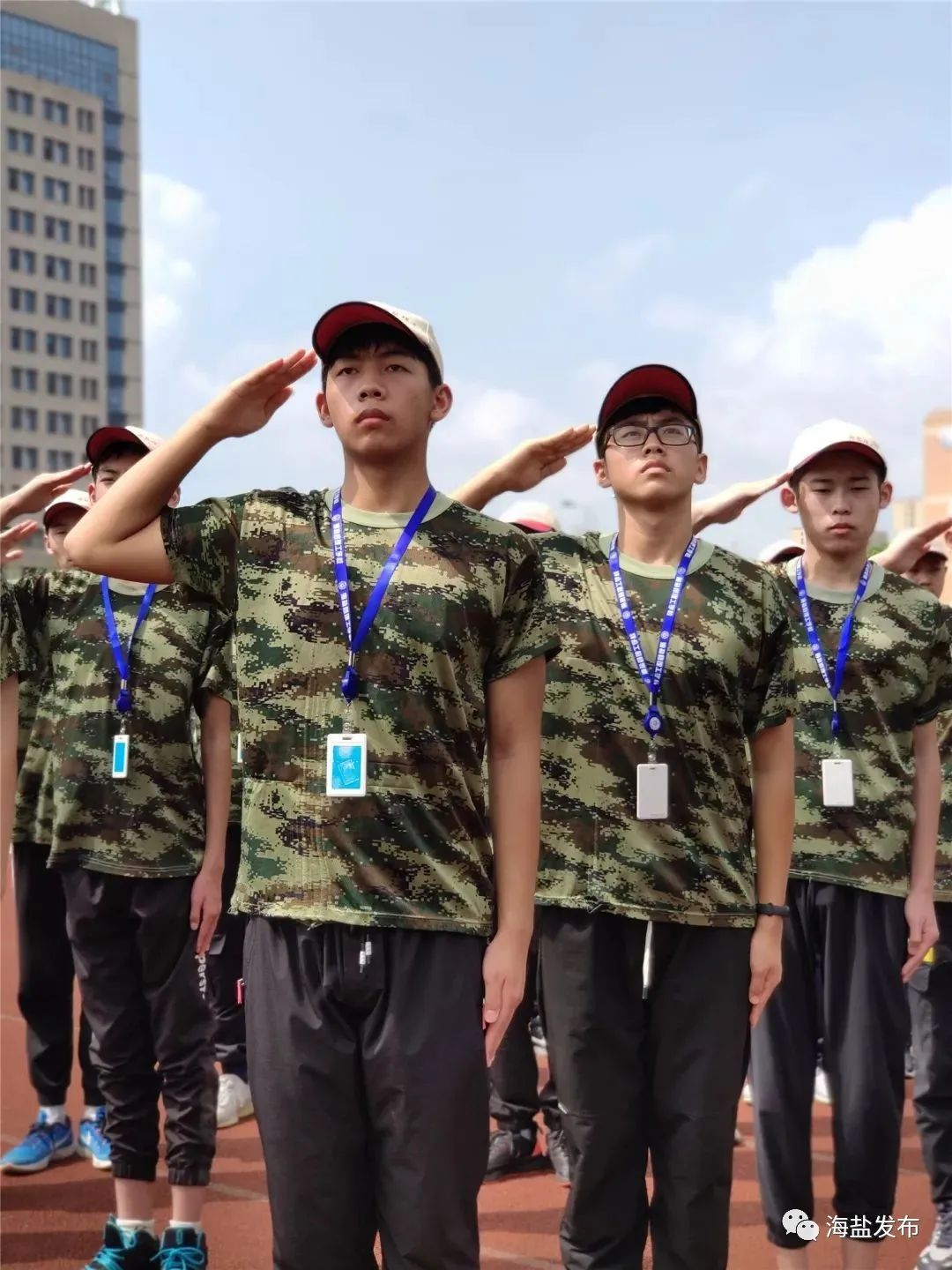 燃海盐理工学校获评全国国防教育特色学校