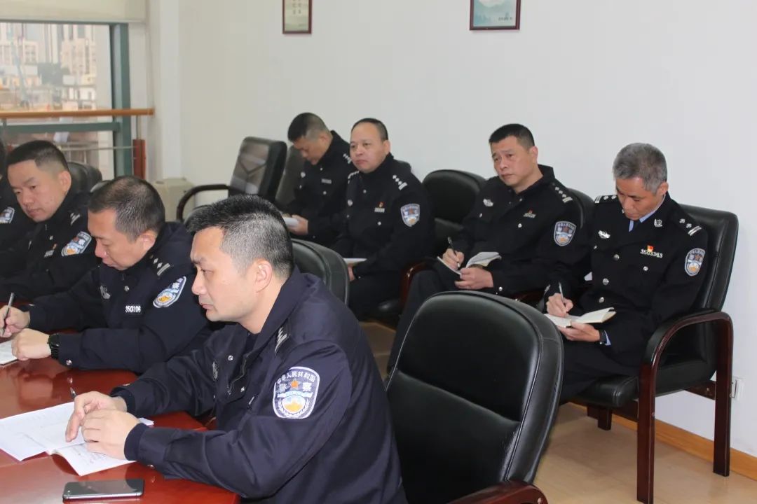 福州监狱24名新任科级干部任前谈话