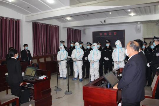 后又勾结黄某发等人构成黑恶势力