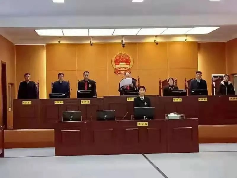 首犯无期徒刑中卫马荣富等34人涉黑案一审宣判