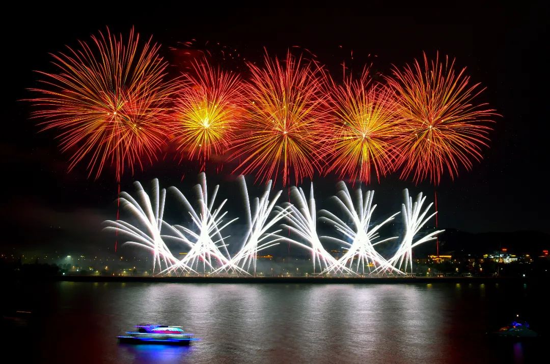 超震撼烟花秀迎2021长沙跨年快来领票