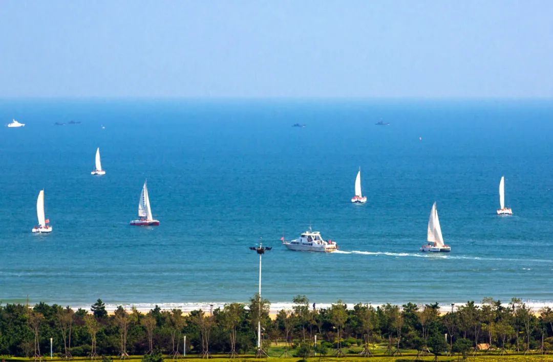 美丽中国61山东日照篇丨蓝天碧海金沙滩