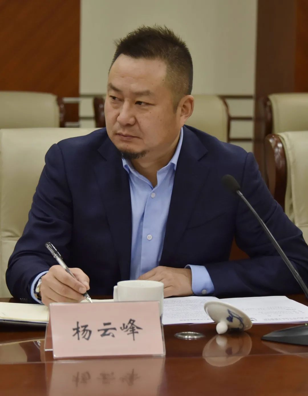 今天长宁的这群人为两张网建设建言献策