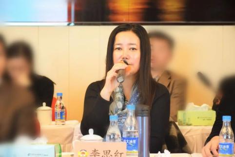 委员情怀李思红用脚丈量用心建言