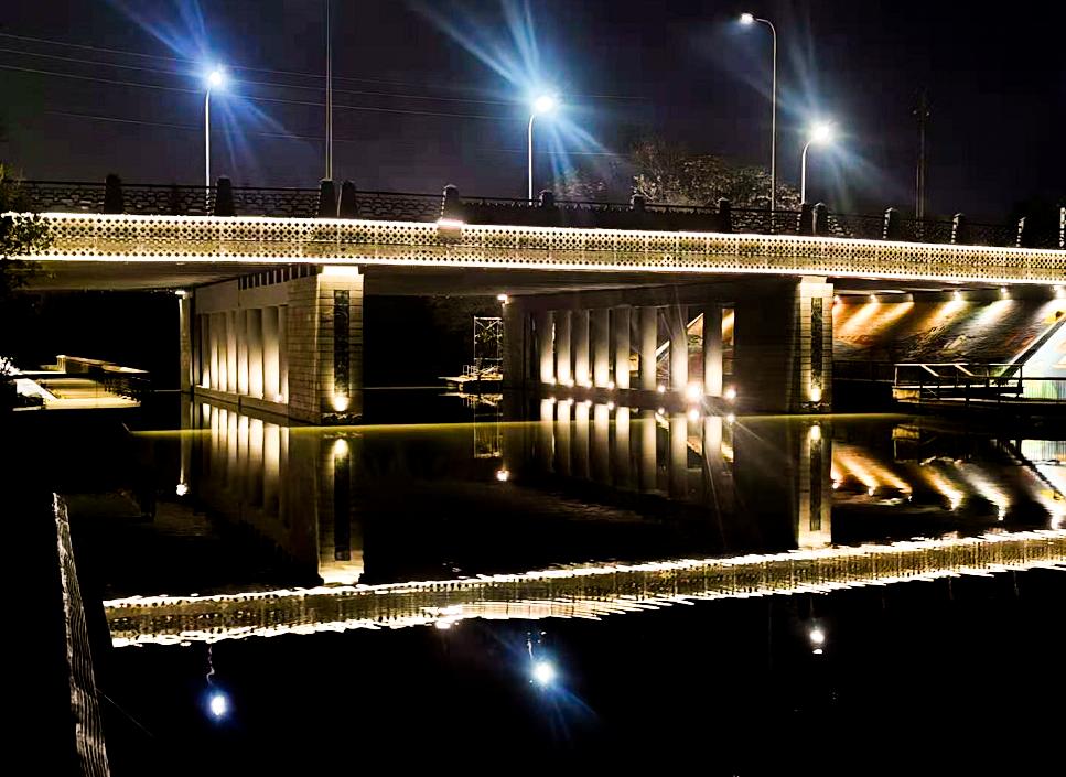 壁画,石刻对联桥下亮化改造亮点(阜通门桥)西门桥改造后改造前桥立面